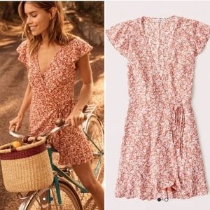 Abercrombie & Fitch Women's Wrap-Front Dress in Orange Floral